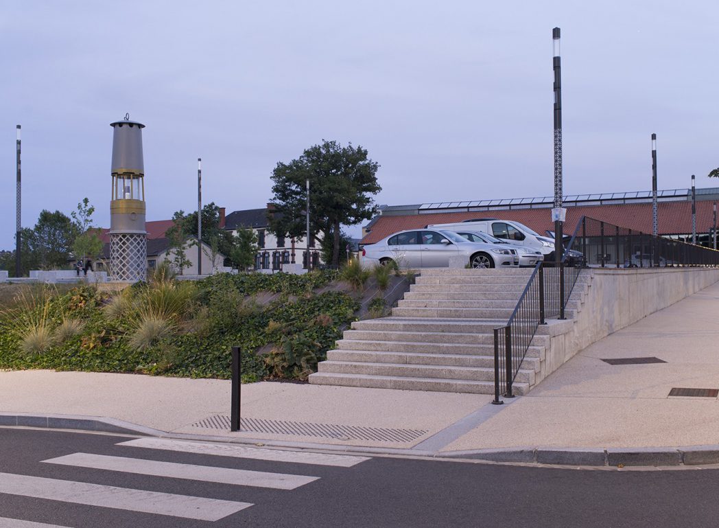 Place Duval et de Gaulle, Rue Jean Jaures 4